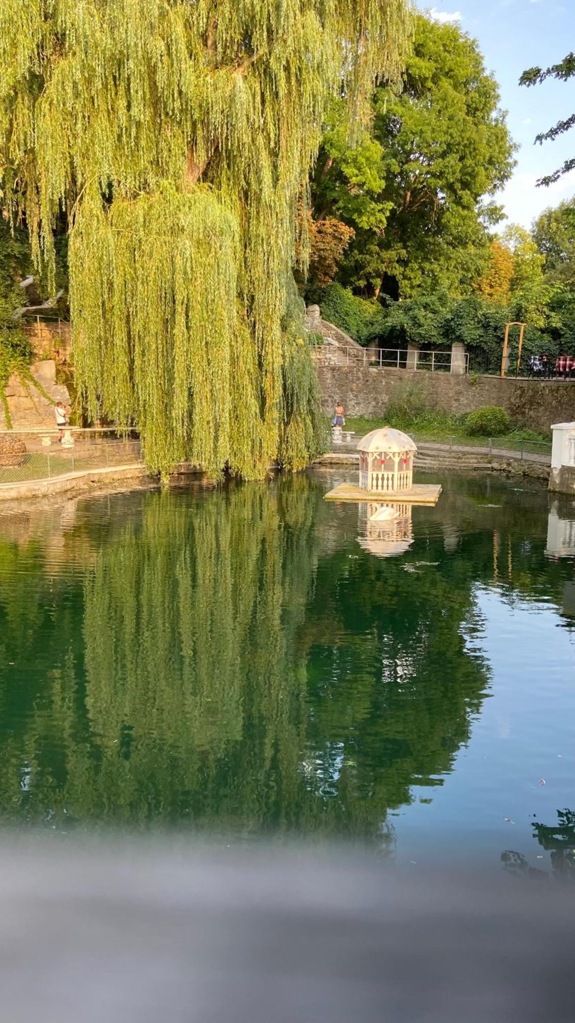 Квартира у Старому місті Каменец-Подольский Экстерьер фото